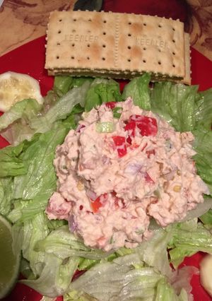 Una foto de Ensalada de Salmón
