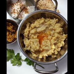 A picture of Gujarati mix dal khichdi.