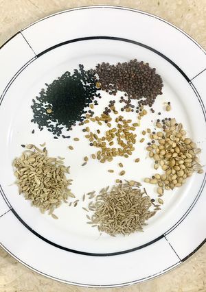 A picture of Achari masala.