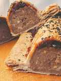 "Sausage rolls" con salsa ai mirtilli rossi e arancia
