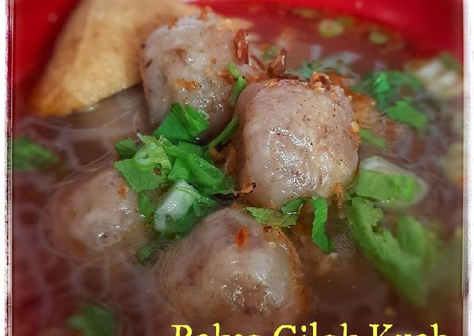 Bagaimana Menyiapkan Bakso Cilok Kuah yang Enak Banget