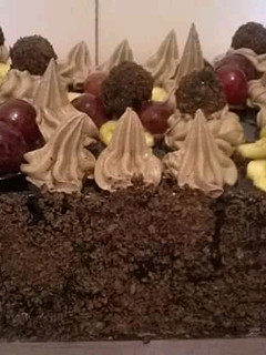 صورة لوصفة كيكة شوكولاتة بكريمة الزبدة