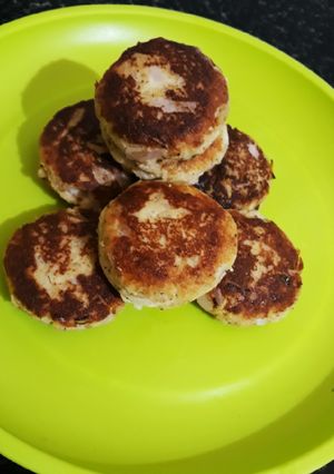 বাঁধাকপি র নিরামিষ বড়া(badhakopir bora recipe in bengali) রেসিপির প্রধান ছবি