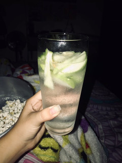 Una foto de Refresco de manzana verde