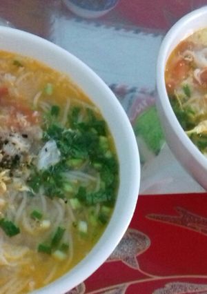Hình của món Bún trứng.