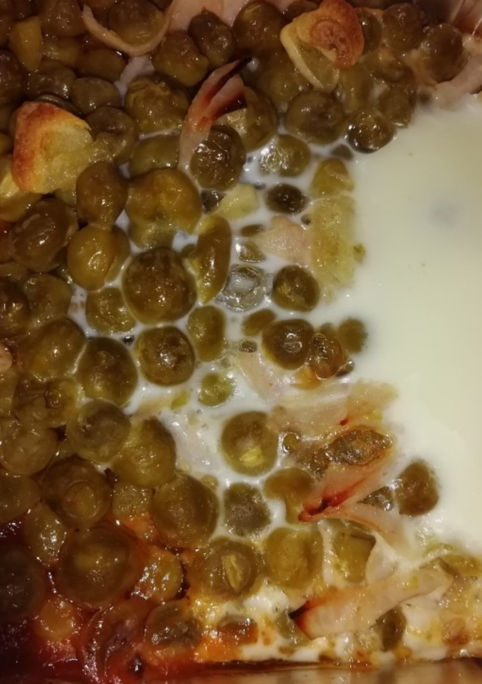 Una foto de Huevo al plato con guisantes