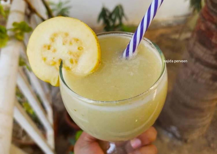 Simple Way to Prepare Homemade Guava Juice