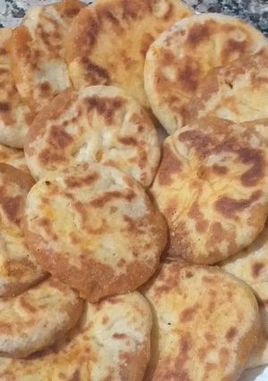 صورة لوصفة 😋😋ميني بطبوط بحشوة لذيذة😋😋