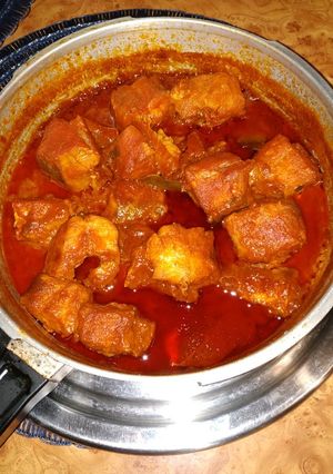 O poză a rețetei Pește merlucio în sos de bulion 🐟🍽️.