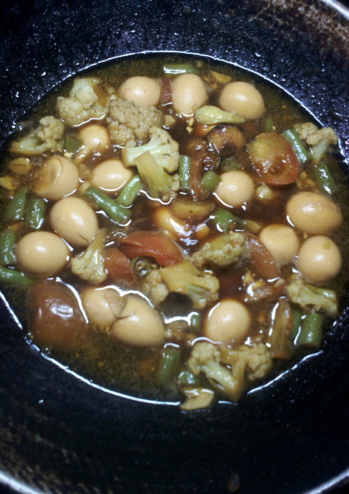 Foto resep Semur telur puyuh dan sayuran