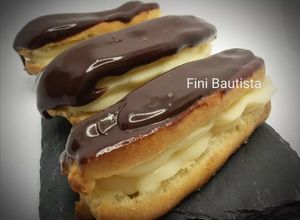 Foto principal de Pastelitos rellenos de crema (Eclairs)