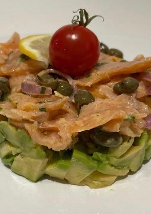Une photo de Tartare de saumon