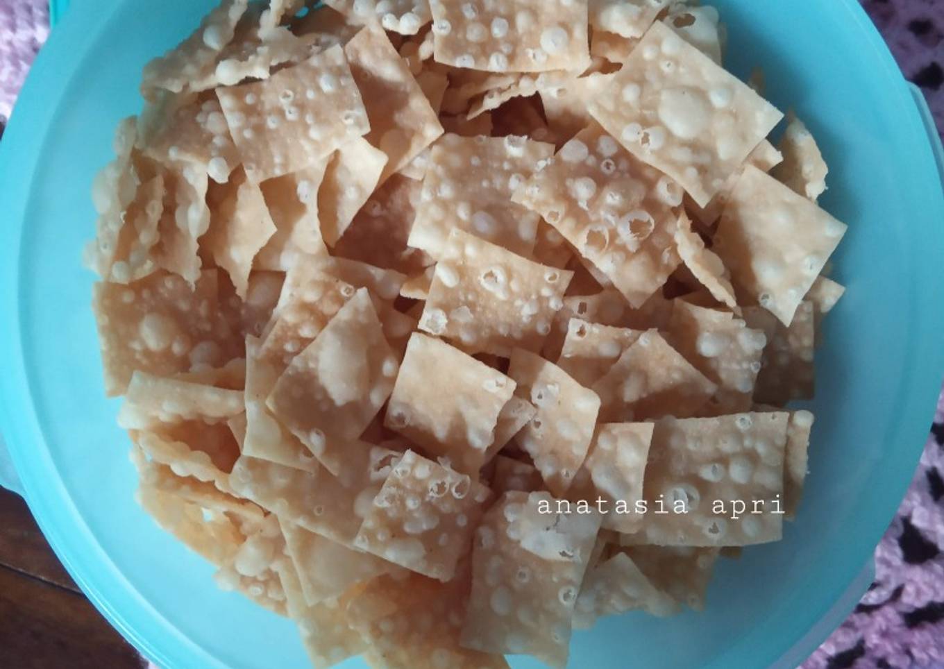 Keripik Kulit Pangsit