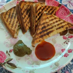 A picture of Bombay Masala Grilled Sandwich.