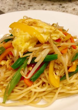 Hình của món Mì Xào Rau Củ.
