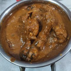 A picture of Butter chicken.