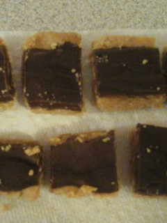 A picture of no bake peanut butter bars.