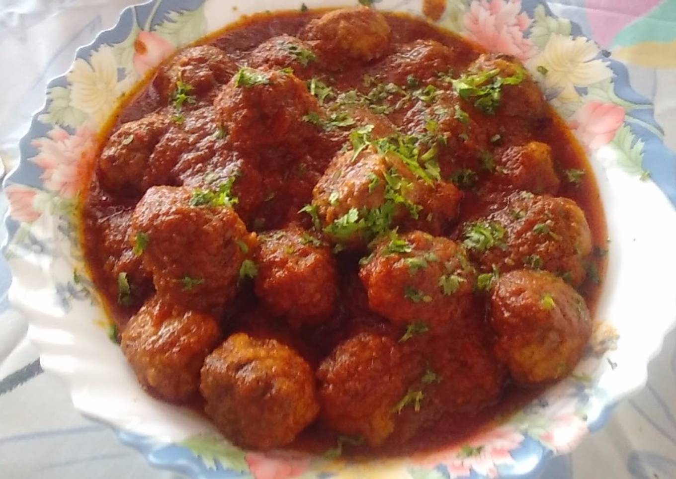 Albóndigas con salsa de tomate