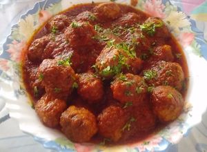 Una foto de Albóndigas con salsa de tomate