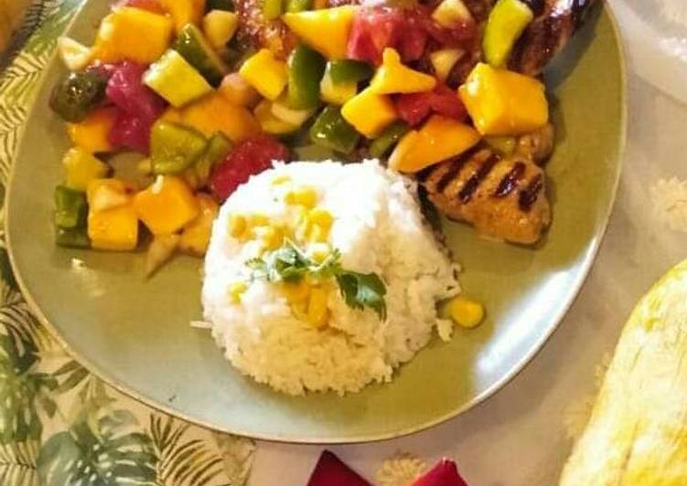 Recipe of Quick Grilled Chicken with Mango Salsa&#39;