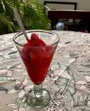Trolebús de frambuesa y vino rosado