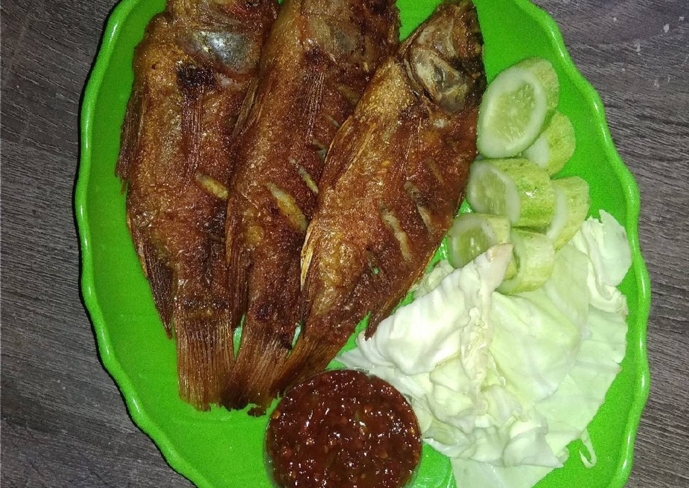 Ikan goreng bumbu racik instan