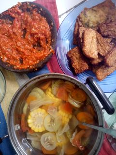 Foto resep Sayur bening, tempe goreng, sambal mantap
