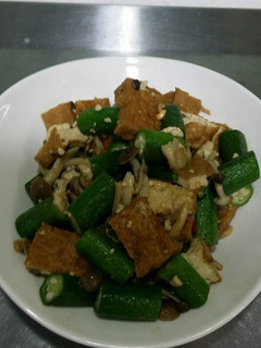 便當菜3-秋葵與黃金豆腐也可以 的食譜成品照片