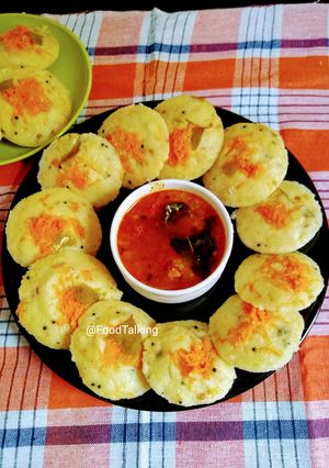 A picture of Oats Sooji Idlis.