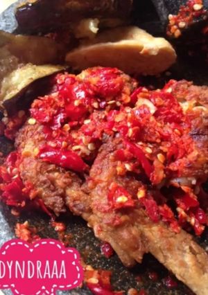 Foto resep Ayam Geprek Sambel Korek