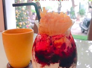 Hình của món Cocktail yogurt trái cây.