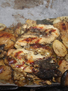 Una foto de Patatas cocidas con sobras de pollo asado