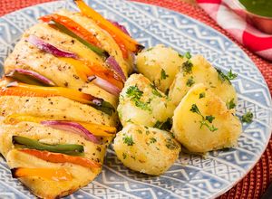 Una foto de Pechugas con Vegetales