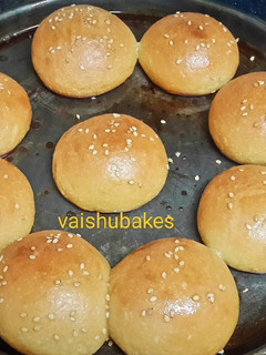 A picture of Sesame Buns.