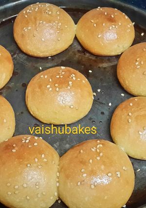 A picture of Sesame Buns.