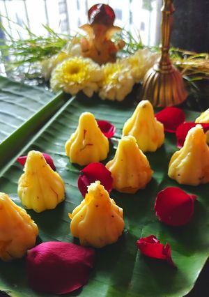 A picture of Apricot kesar modak.