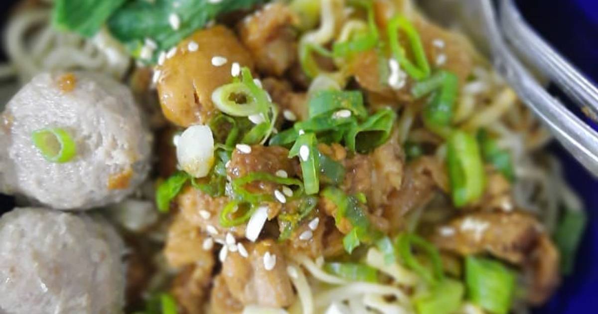 Resep Mie Ayam - Asli resep Rumahan oleh Riena - Cookpad