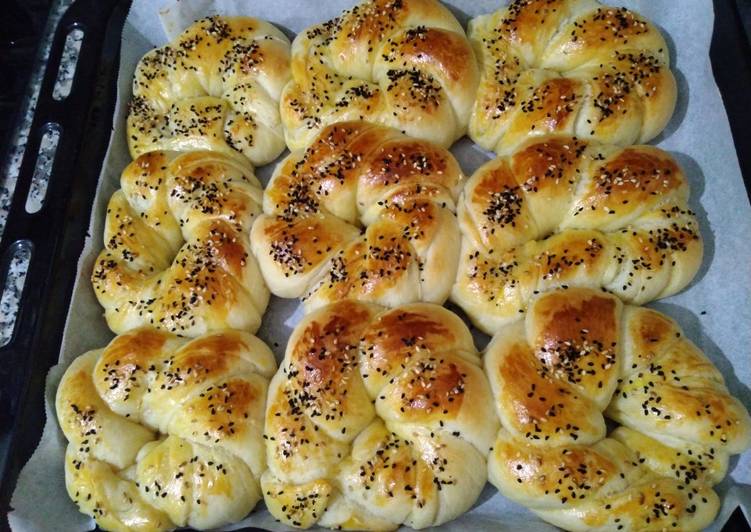 Açma/ Roti Sobek ala Turki (Makanan Turki)