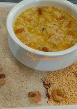 A picture of Moong dal rice kheer.