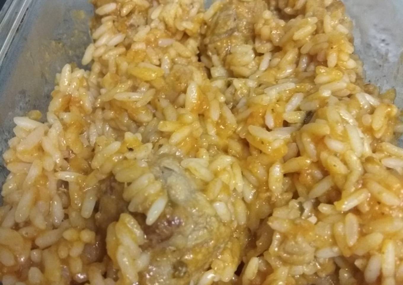 🍚 Arroz con albóndigas en salsa de tomate