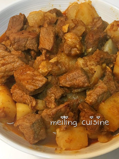 Meiling。。咖喱醬料梅花豬 的食譜成品照片
