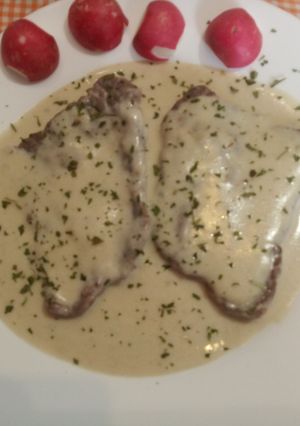 Una foto de Filetes de ternera con salsa de roquefort
