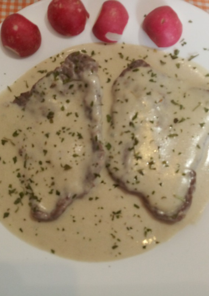 Una foto de Filetes de ternera con salsa de roquefort
