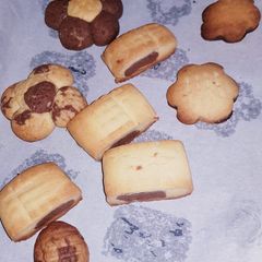 A picture of Marble cookies.