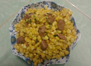 Hình của món Bắp xào tôm khô, xúc xích.