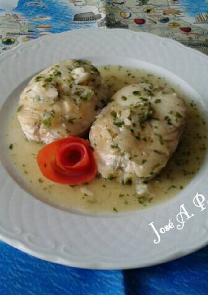 Una foto de Merluza en salsa verde