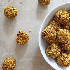 Turmeric energy balls A picture of Turmeric energy balls.
