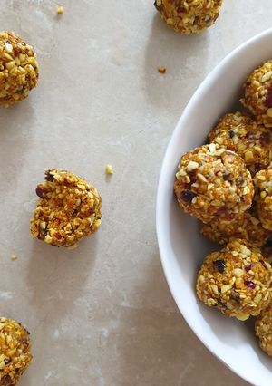 A picture of Turmeric energy balls.