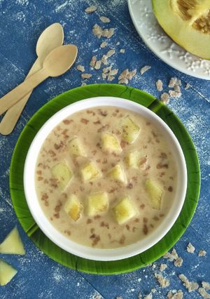 A picture of Hashaale (Traditional Melon Sweet Dish).
