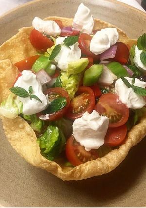 A picture of Popdam fattoush salad.